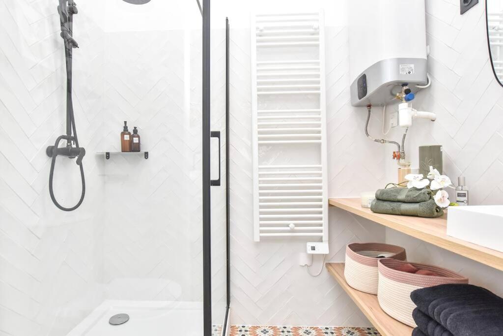 Appartamento Charming Flat In Montmartre - Imhost Parigi Esterno foto
