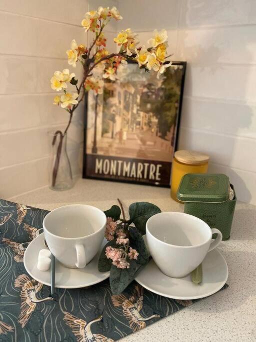 Appartamento Charming Flat In Montmartre - Imhost Parigi Esterno foto